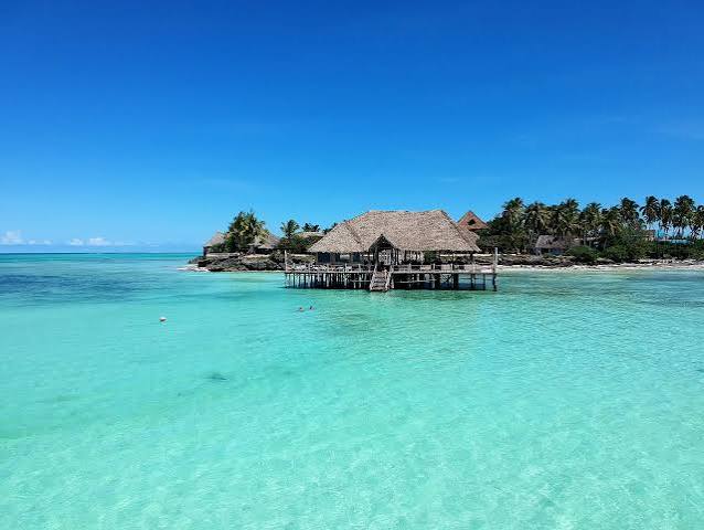 Tanzania Safari and Zanzibar: How Many Days Should You Spend in Each?